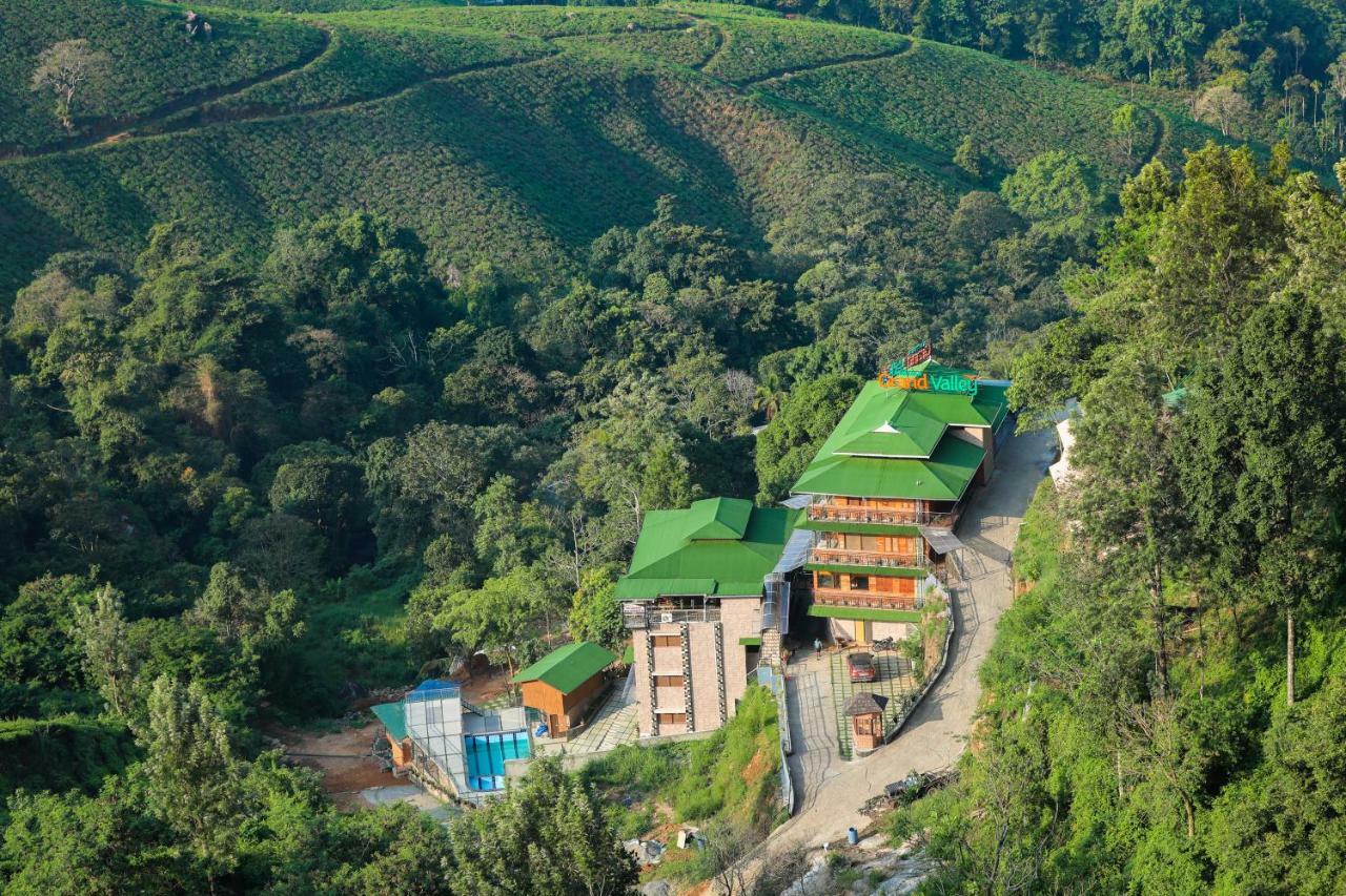 Grand Valley Resort Anachal Esterno foto